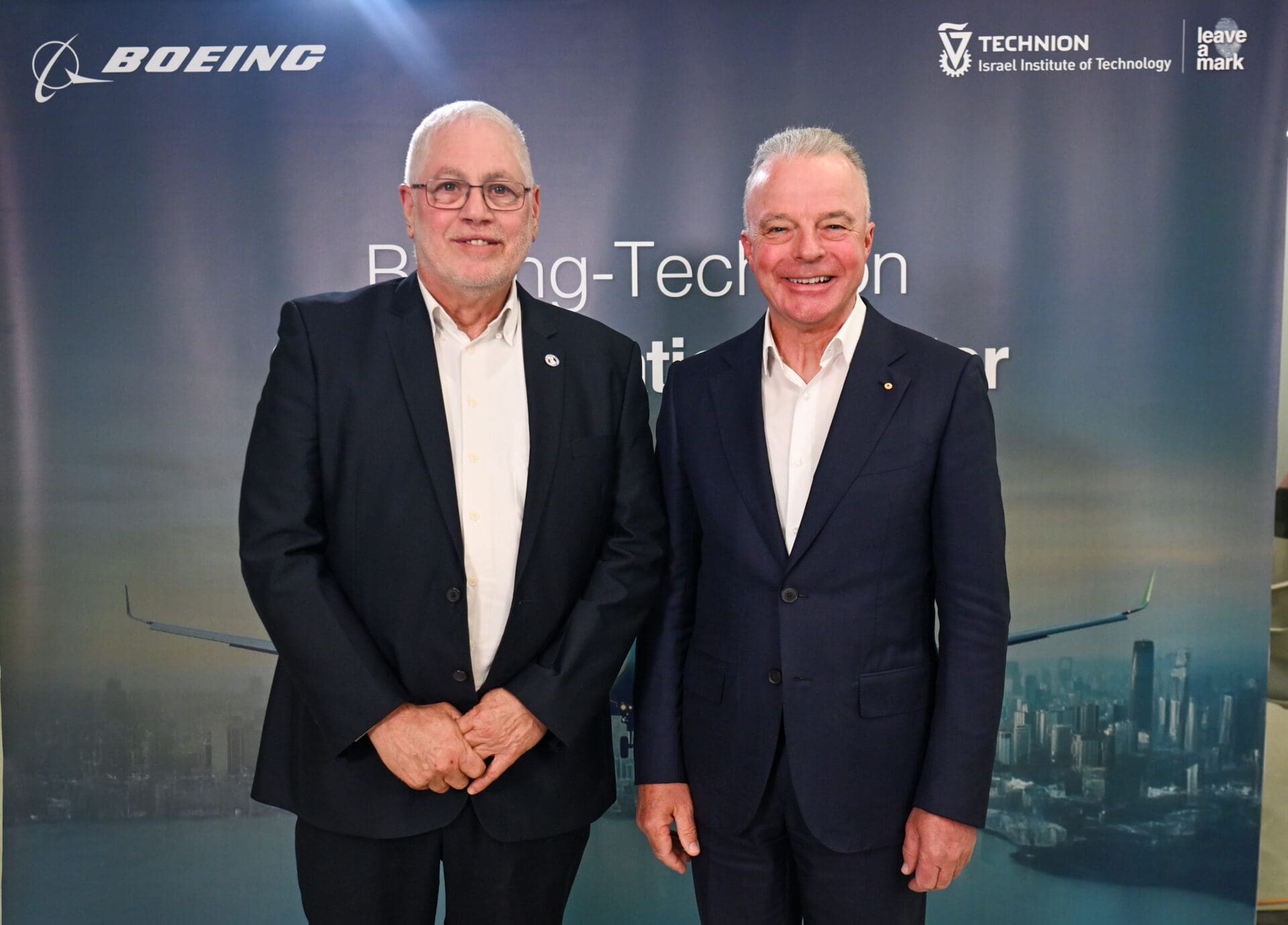 נשיא Boeing Global  ד"ר ברנדון נלסון (מימין) עם נשיא הטכניון פרופ' אורי סיון (צילום: רמי שלוש - הטכניון)