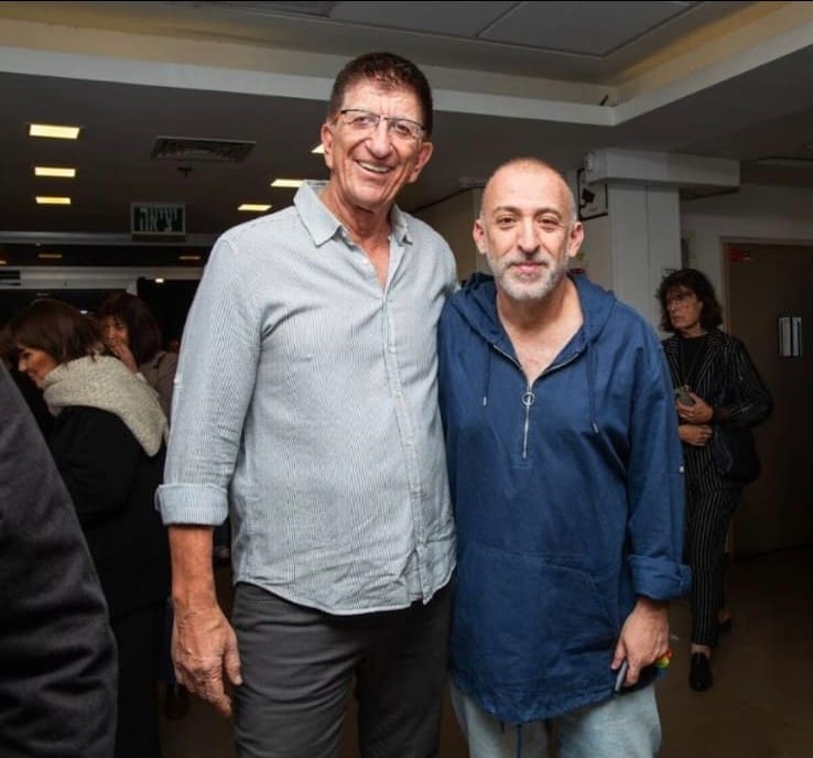משה קפטן מנכ"ל תיאטרון חיפה ומוטי חלימי מנכ"ל תיאטרון השעה הישראלי (צילום: נועם עטייה)