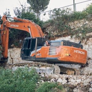דחפור, בולדוזר, חפירה, עפר, עיריית חיפה, הדרגנוע הציבורי, פרויקט עירוני, תשתיות עירוניות, נגישות עירונית, חיבור בין שכונות, פיתוח עירוני, התחדשות עירונית, שילוט עירוני, הדמיה אדריכלית, תכנון עירוני, מרחב ציבורי, שיפור תחבורה רגלית, חיפה, שלט פרויקט, קמפיין הסברה, רשות מקומית, תשתיות תחבורה