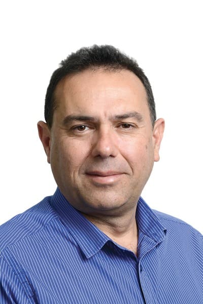 ליאור בר יו"ר וועד מקומי קיסריה (צילום: חוף כרמל)