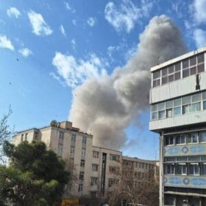 תקיפה בטהראן – שבת 28/2/26 – (צילום: רשתות חברתיות באיראן)