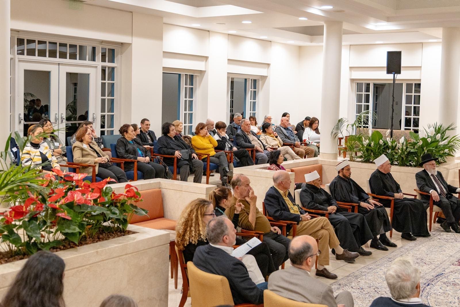 מפגש ייחודי במרכז הבהאי בעכו (צילום: המרכז הבהאי העולמי)