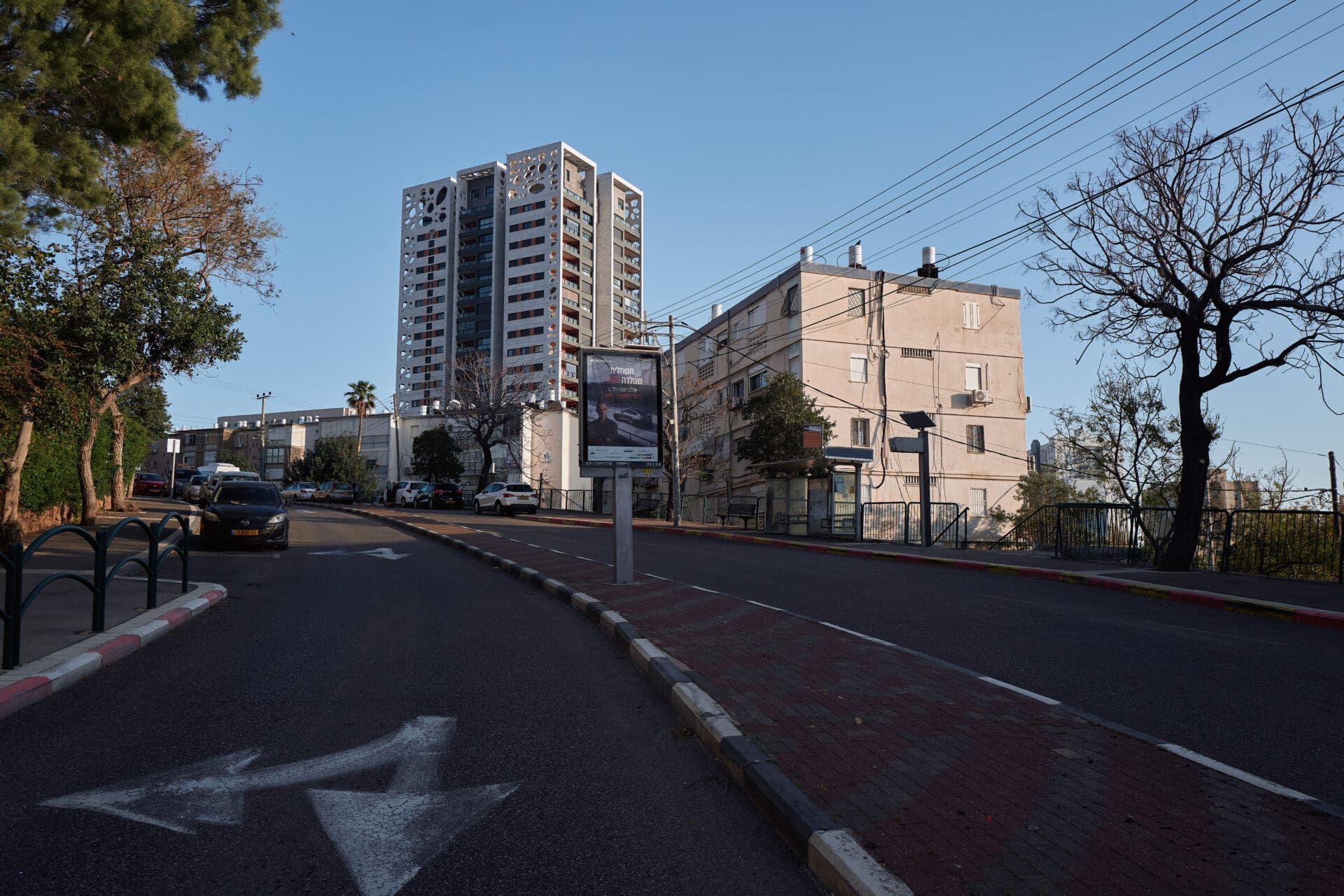 דרך צרפת בקריית שפרינצק (צילום: שרון לייבל)