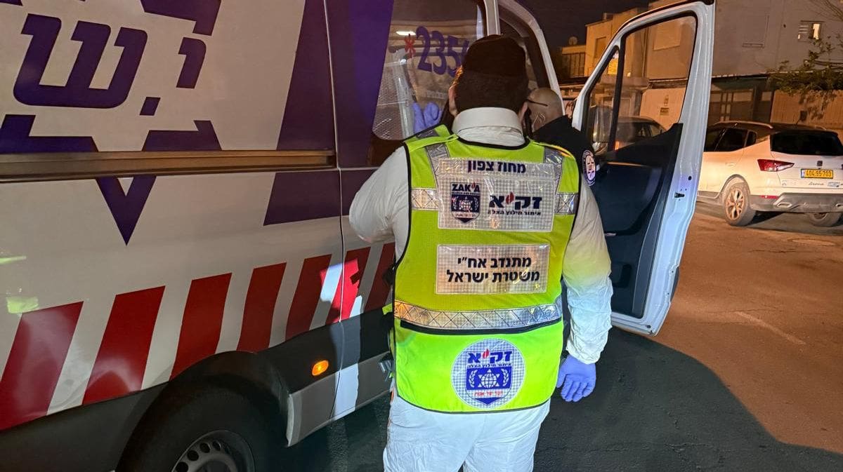 גבר בשנות ה־70 לחייו אותר ללא רוח חיים בדירה בקריית חיים 4/3/26 (צילום: זק״א)