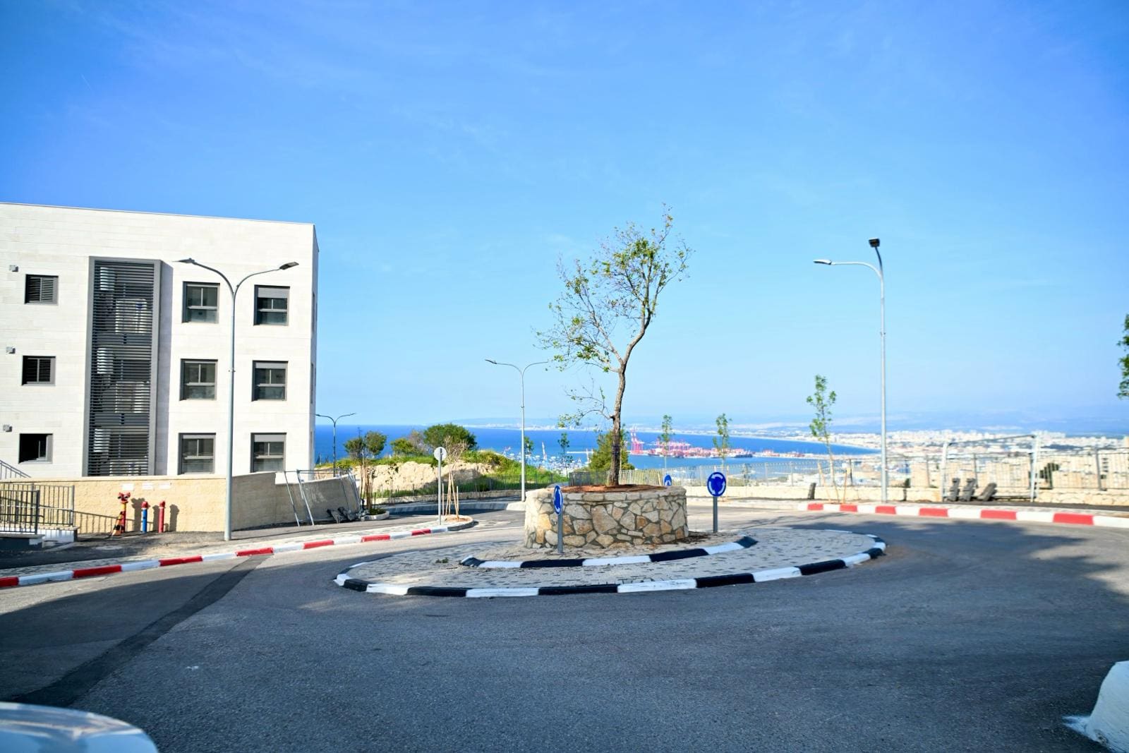 כביש אריאל שרון המחבר בין שכונת ורדיה למורדות גאולה (צילום: ראובן כהן - ע.חיפה)