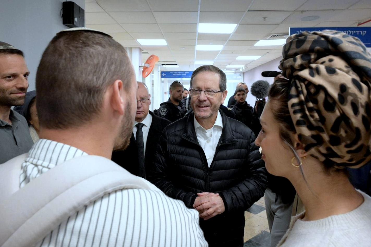 בצל המלחמה והמתיחות הגוברת: נשיא המדינה הרצוג ביקר בצפון (צילום: עמוס בן גרשום/לע״מ)