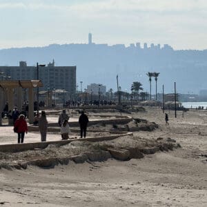 טיילת חוף קריית ים (צילום: ירון כרמי)