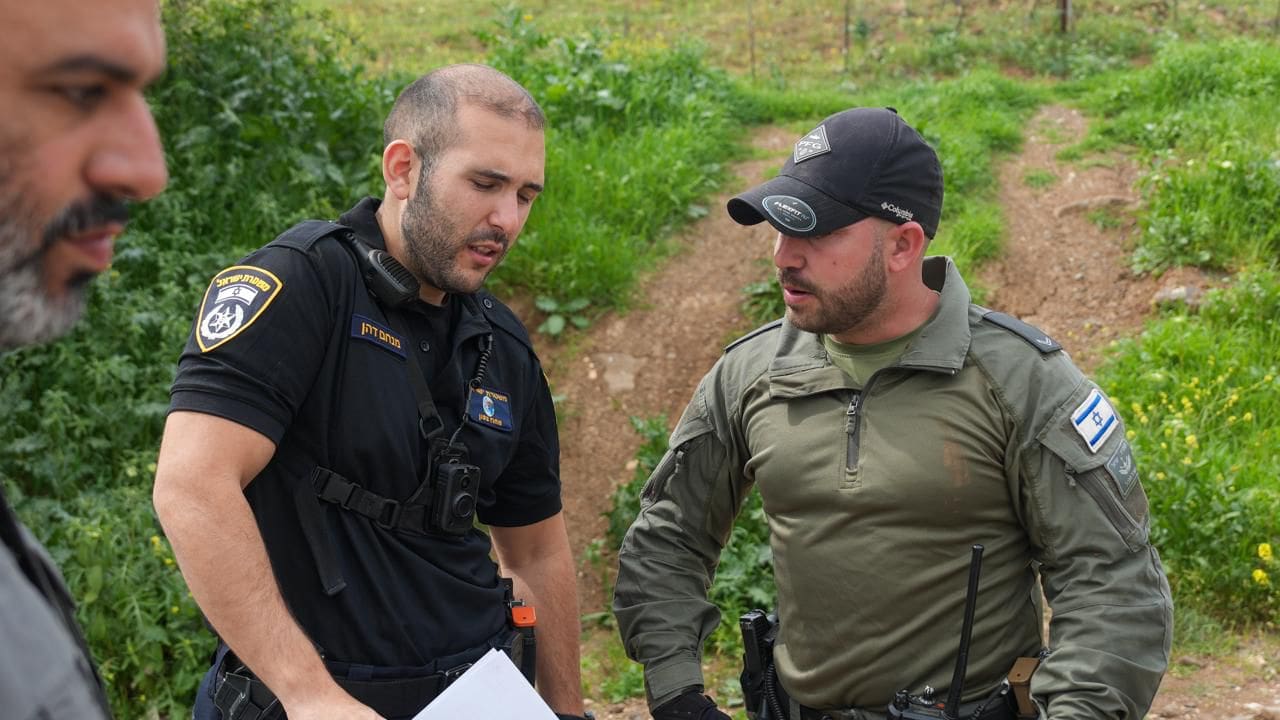 שוטר יחד עם לוחם מג"ב (צילום: משטרת ישראל)