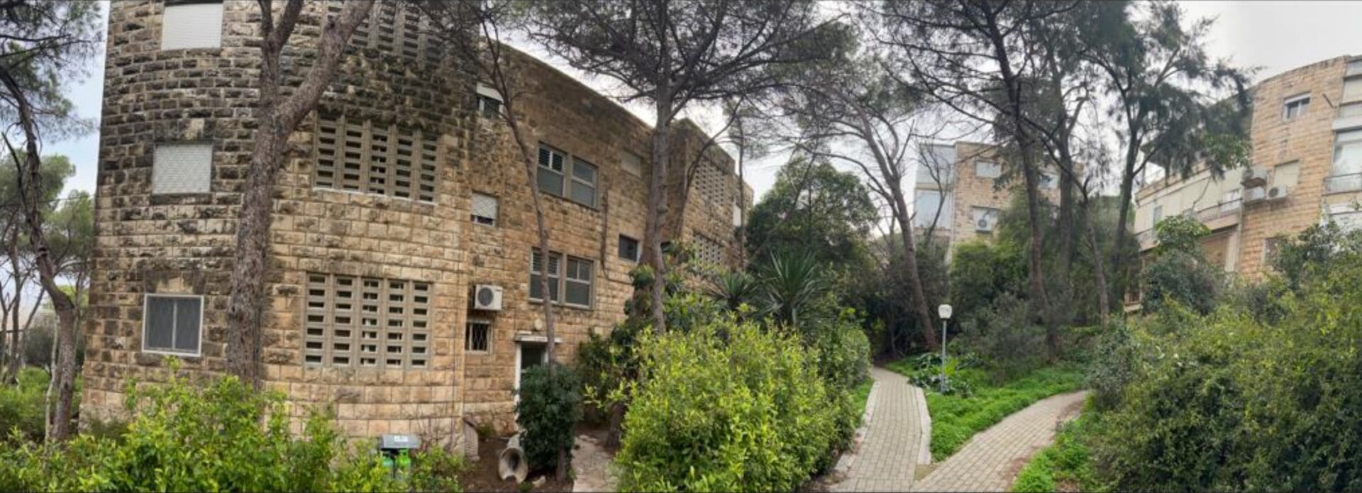 מבנים לשימור ברחוב שער הלבנון בחיפה (תמונות מתוך תיק השימור של עיריית חיפה)