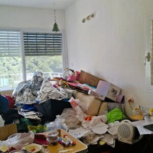 בבית מיכל בן שבתאי – מבט אל סלון הבית אשר הפך ל"מפקדה" (צילום: רחלי אורבך)