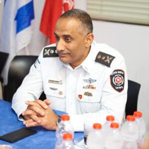 כבאות, הצלה, נציב, רבטפסר, מפקד, קצין, כבאי, הנהגה, חירום, בטיחות, שירות, אש, חילוץ, סמכות, אחריות, ציבורי, מדים, רשמי, מקצועיות, ארגון, ממשל