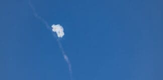 יירוט בשמי חיפה - 18:16 - 5/4/26 (צילום: אנתוני הרשקו)
