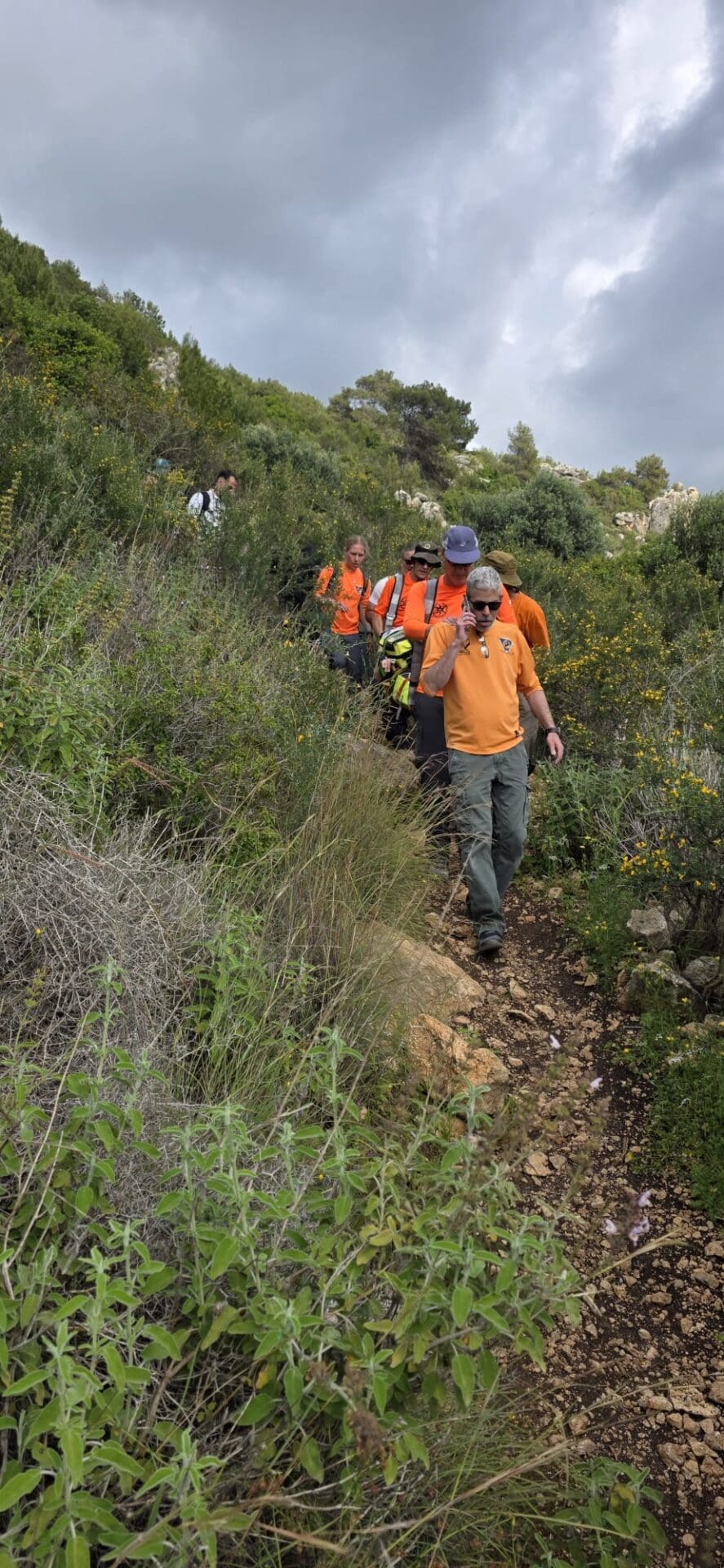 חילוץ מטיילת מנחל אורן (צילום: יחידת החילוץ "גליל-כרמל")