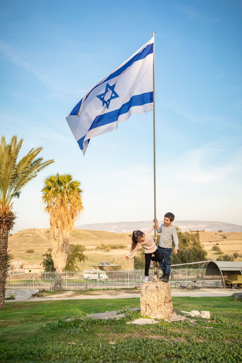 יום העצמאות נהרים בגשר (צילום: עלית הננסון)