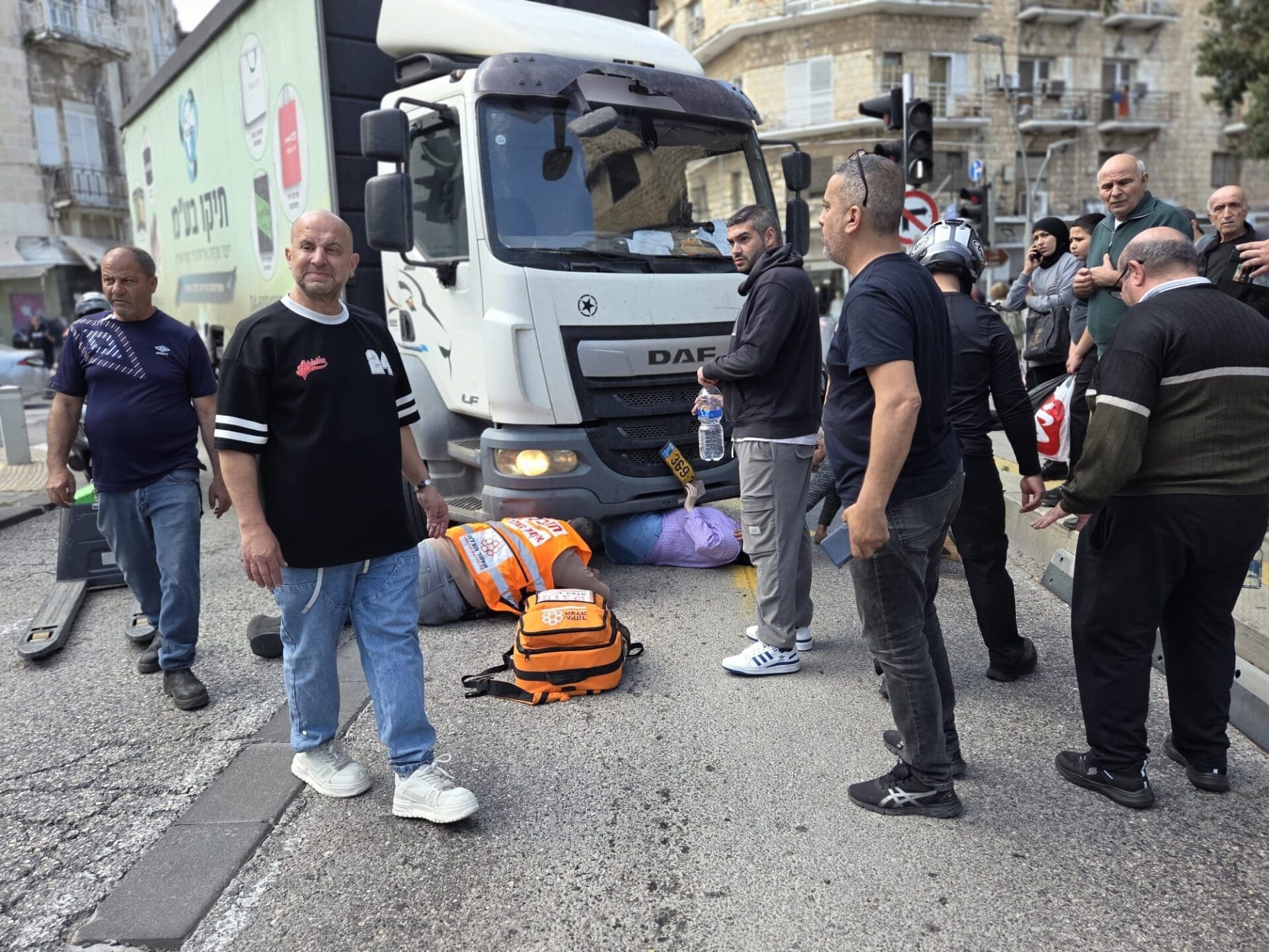 הולכת רגל נדרסה בחיפה (צילום: אדיר יזירף)