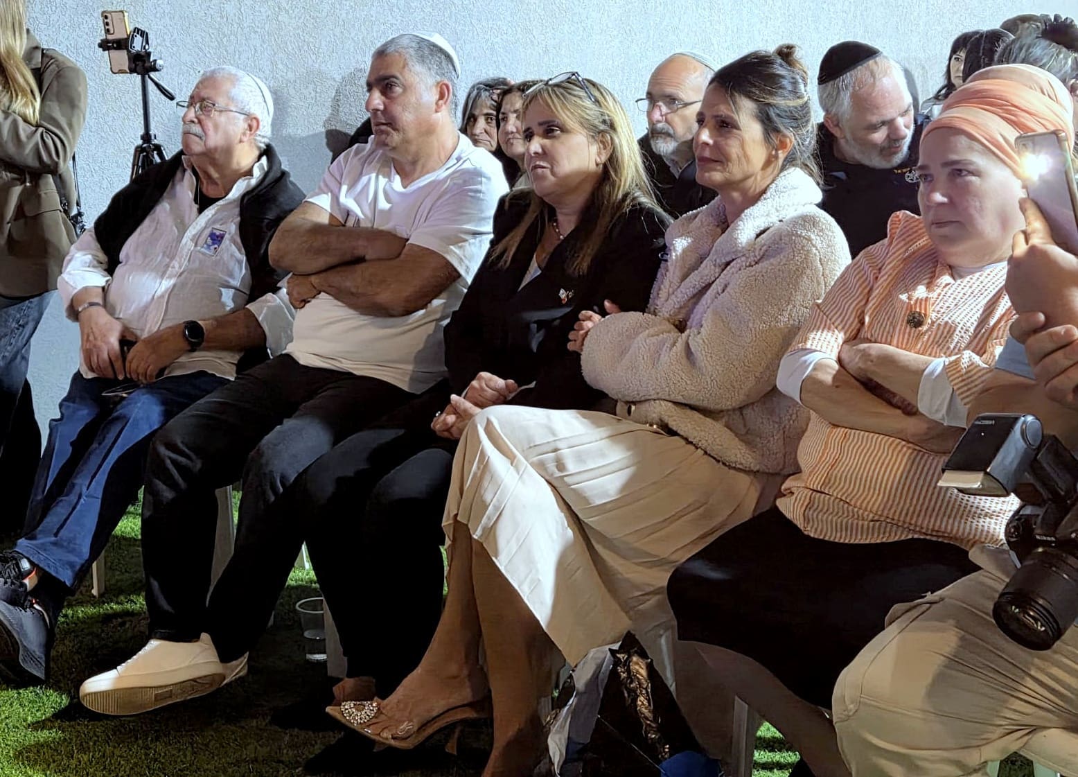 מופע "שרים לזכרו" עוצמתי ומרגש נערך לזיכרו של החייל גל (גבריאל) קובי ז"ל (צילום: אדיר יזירף).