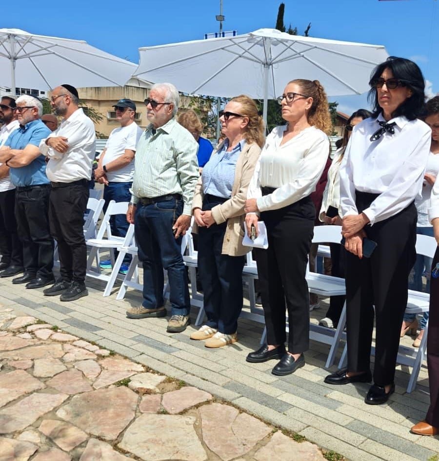 טקס קהילתי באנדרטה לזכר הנופלות והנופלים בני העיר (ילומים: שרון לייבל, עיריית טירת כרמל)