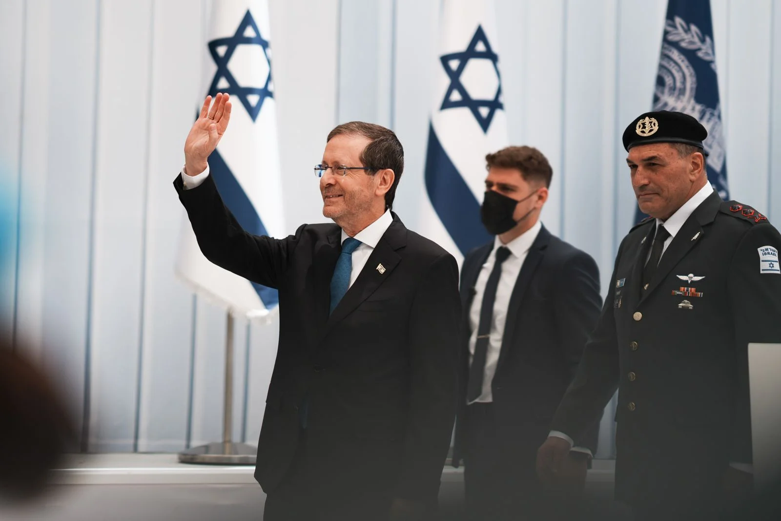 נשיא המדינה יצחק הרצוג והרמטכ"ל איל זמיר בטקס מצטייני הנשיא (צילום: אלעד מלכה)