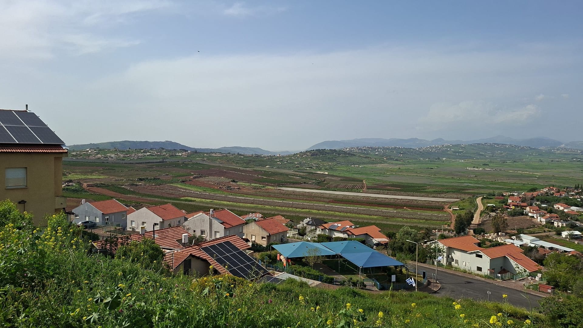 נוף בגבול הצפון (צילום: נורית אייל)