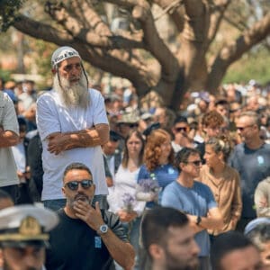 מסדר, חיל הים, זיכרון, עצמאות, חלל, חללי צה"ל, חרבות ברזל, טבח, טקס צבא, לוחם, לוחמת, לוחמים, מצבה, מסדר, נפלו, נפל, נופלים, קבורה צבאית, קבר, תפילה, זיכרון, ניחום אבלים