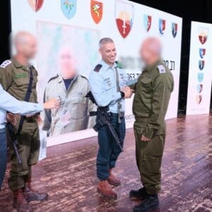 קצין מילואים מקריית ביאליק הקים פלוגת לוחמים מהקריות וזכה בהצטיינות אוגדה 29/4/26 (צילום: אוגדה 96)