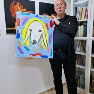 שלמה אברמוביץ – בחדר העבודה, שבו המחשבות מקבלות צורה (צילום: רחלי אורבך)