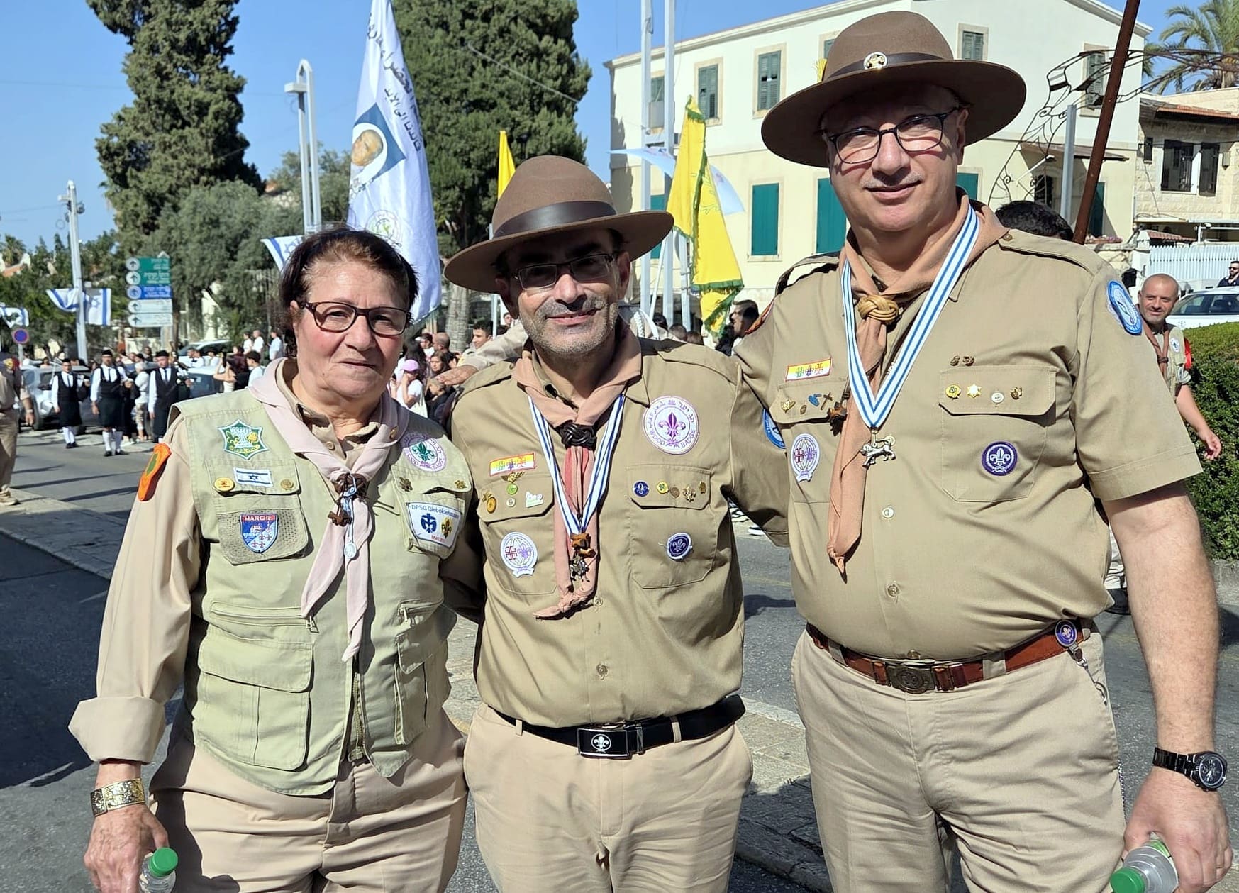 גם אחרי 107 שנה: אלפי מאמינים נוצרים צועדים בתהלוכת "מריה הקדושה" בחיפה • לראשונה צועדים נציגיו של האפיפיור מהוותיקן (צילום: אדיר יזירף).