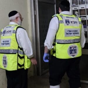 קריית אתא: גבר כבן 55 אותר ללא רוח חיים בביתו במצב ריקבון 17/5/26 (צילום: דוברות זק״א)