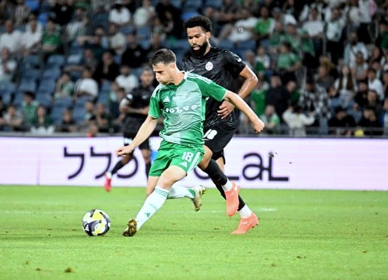 סיום מתוק ב'סמי עופר': מכבי חיפה מביסה 1:4 את הפועל תל אביב (צילום: ראובן כהן, מכבי חיפה).