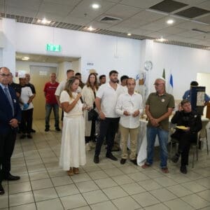 הכנסת ספר תורה לזכרו של סמל תומר קרן ז״ל לבית הכנסת במרכז הרפואי ״בני ציון״ (צילום: אלון פלג)
