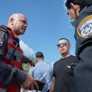 כבאות והצלה, כבאית, רכב חירום, מבצעים מיוחדים, לוחמי אש, רכב חילוץ כבד, משאית כיבוי, רכב סער, ציוד חילוץ, חילוץ לכודים, אירוע חירום, חילוץ מיוחד, רכבל,  גובה, רכבל, גובה, פארק הכרמל, סנפלינג, עגורן, מנוף, צוק, יל״מ, חילוצים מיוחדים, היחידה