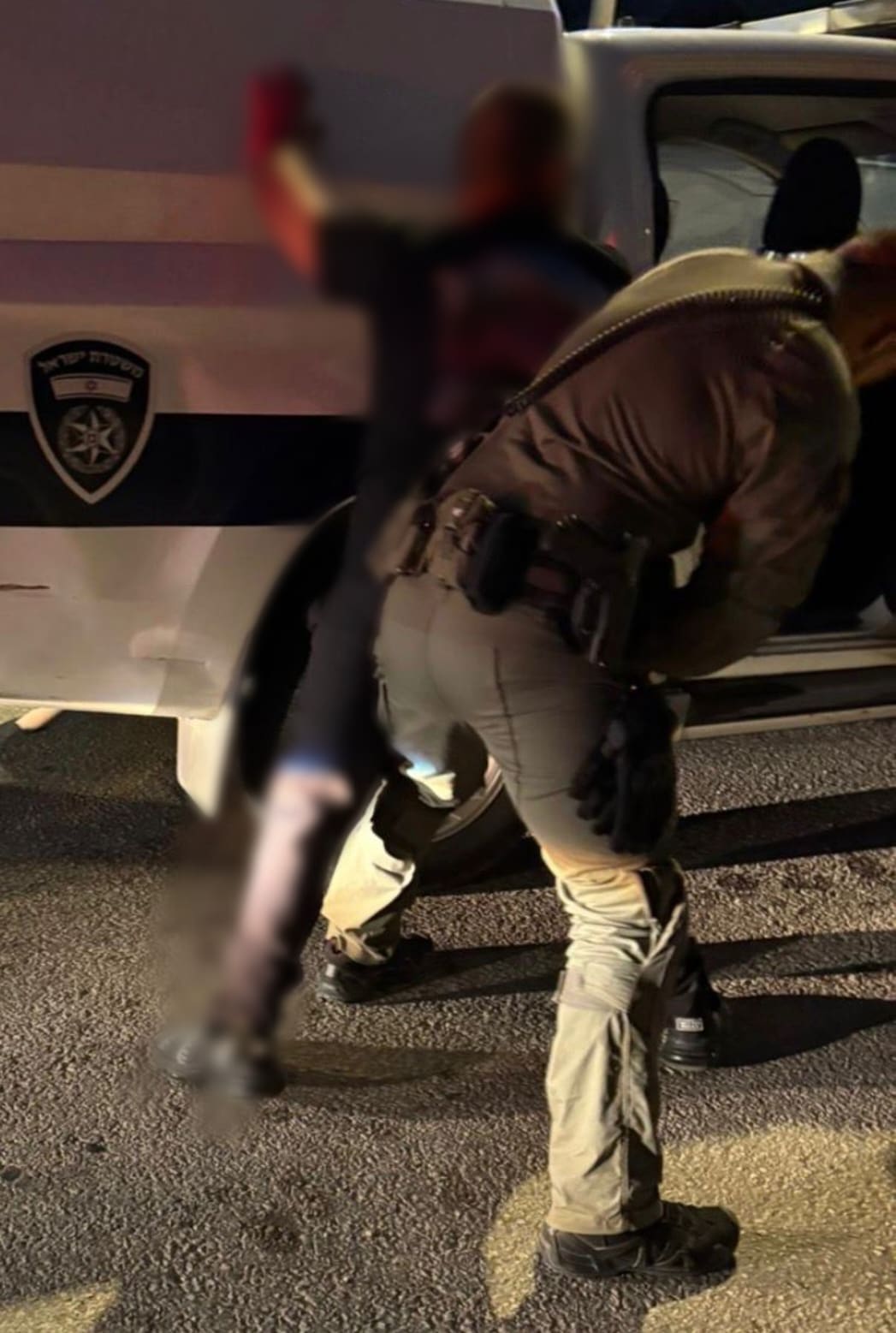 שני חשודים נעצרו בחשד להשלכת רימון רסס לעבר בית בעוספיא - מצ״ב תיעוד 24/5/26 (צילום: דוברות המשטרה)