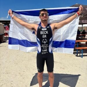 רון בק זכה באליפות אירופה בטריאתלון ספיישל אולימפיקס – החמישית ברציפות (צילום: אלבום אישי)