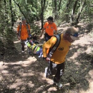 נער בן 11 נפל מעץ בנחל כלח וחולץ על ידי יחידת ״גליל-כרמל״ – תמונות מהחילוץ 25/5/26 (צילום: דוברות יחידת החילוץ ״גליל-כרמל״)