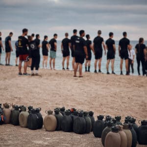 גיבוש, מועמדים, חיל הים, חוף, בת גלים, חיפה, חול, ים, מים, שחייה, ריצה, עמידה, ספורט, גלים, שמיים, יום, אנשים, אימון, ספורטאים, מדריכים, צבא, הגנה, ספורט, כושר, בריאות, מיונים, מיון, סינון, חיל הים, בה״ד חיל הים