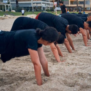 נשים, חיילות, לוחמות, חיילת, גיבוש, מועמדים, חיל הים, חוף, בת גלים, חיפה, חול, ים, מים, שחייה, ריצה, עמידה, ספורט, גלים, שמיים, יום, אנשים, אימון, ספורטאים, מדריכי