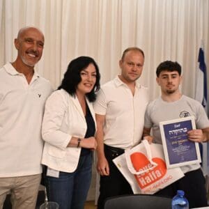 12 ספורטאים צעירים זכו בתעודות הוקרה בפרויקט ״גיבורי השכונה״ בחיפה 27/5/26 (צילום: ראובן כהן)