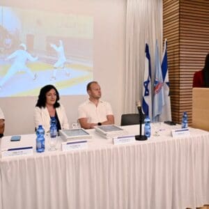 12 ספורטאים צעירים זכו בתעודות הוקרה בפרויקט ״גיבורי השכונה״ בחיפה 27/5/26 (צילום: ראובן כהן)