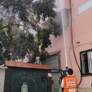 שריפה פרצה בדירה ברחוב הרצל בחיפה 31/5/26 (צילום: אחוד הצלה)