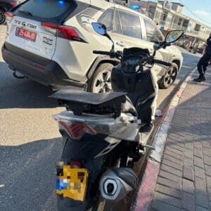 קטין בן 13 נתפס רוכב על אופנוע בכביש – האב והבן יועמדו לדין 2/6/26