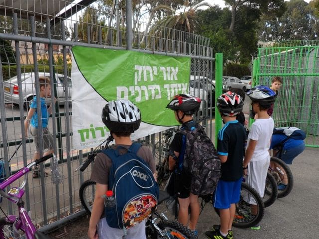 רוכבי אופניים (צילום: אור ירוק)