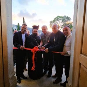 עמותת אלכרמל למוסיקה – טקס גזירת הסרט בפתיחת המשכן החדש (צילום: אלבום פרטי, "עמותת אלכרמל למוסיקה", באדיבות אלבר בלאן)