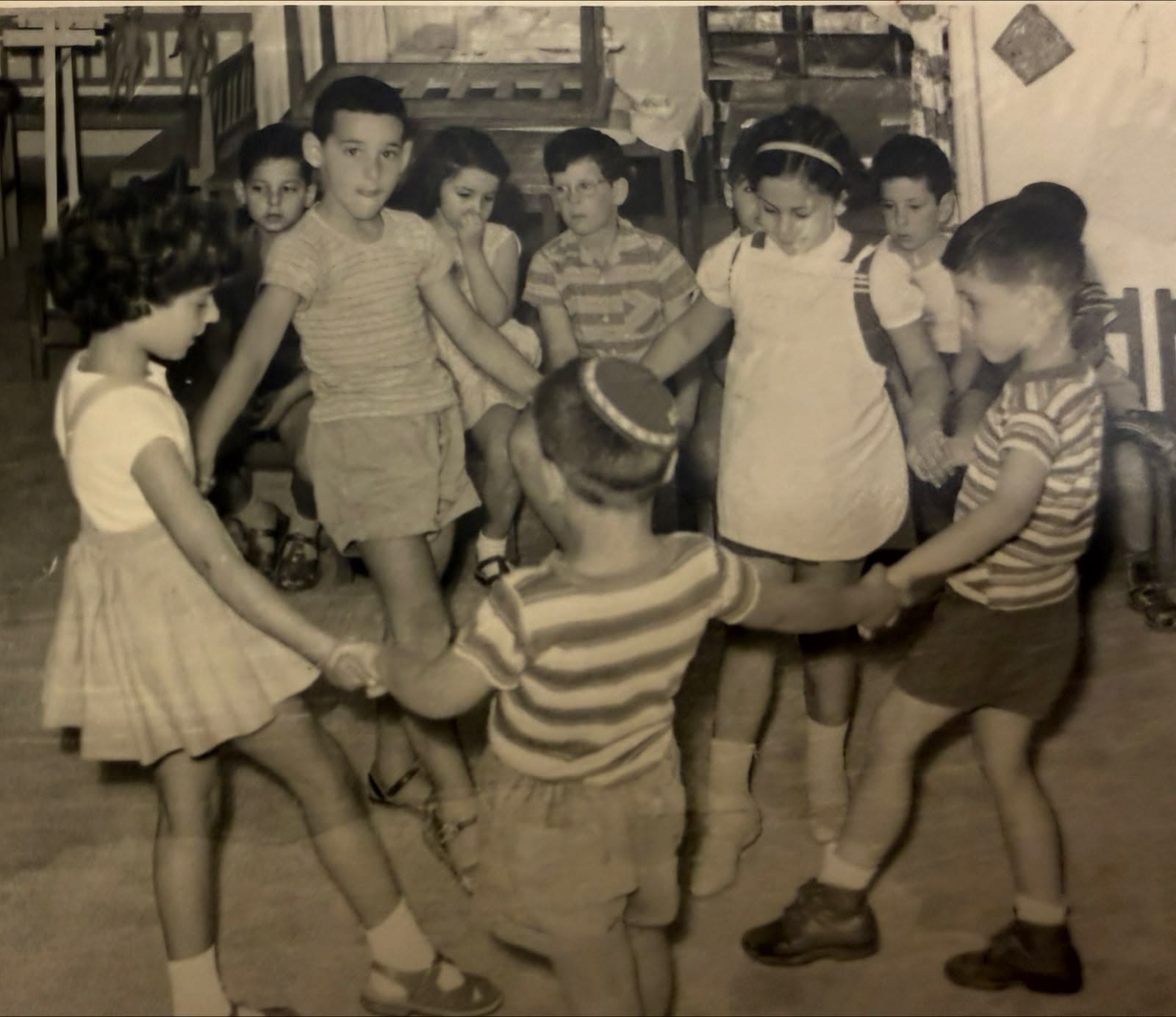 גם לרקוד, למדנו בגן של מירה
(צילום: אלבום פרטי, חנה מורג)