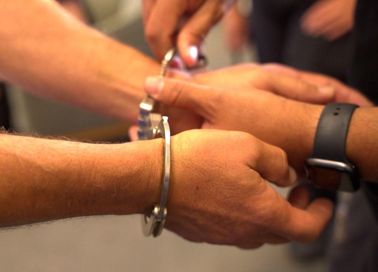 בן 16 פרץ לדירת הוריו וגנב כספת – ואיים על משפחתו 10/6/26 (צילום: דוברות המשטרה)
