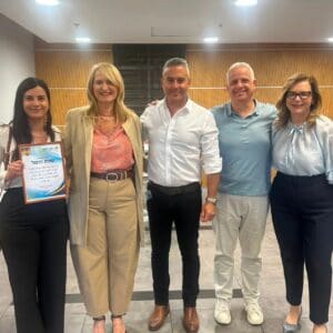 טירת כרמל קיבלה תעודת הערכה ממשרד החינוך על התנהלותה במבצע ״שאגת הארי״ 10/6/26 (צילום: דוברות עיריית טירת כרמל)