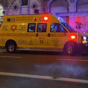 תאונת דרכים קשה בחיפה: צעיר במצב אנוש ושניים נוספים נפצעו 13/6/26 (צילום: דוברות מד״א)