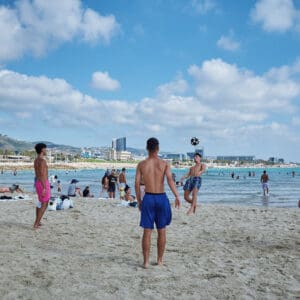 חוף ים, כדורגל, משחק, צעירים, גברים, חול, ספורט, קיץ, חופש, בגדי ים, חולצות כדורגל, מסי, רונאלדו, אלבארס, פרננדס, שמיים, עננים, גלים, בילוי, פנאי, חברים, חיפה, פוצ׳יוולי, מונדיאל, כדורגל חופים, ספורט, קיץ, חוף, משחק, צעירים, גברים, בעיטה, נגיחה, חול, ים, חופש, פנאי, חברים, נבחרת, חולצות כדורגל, מסי, רונאלדו