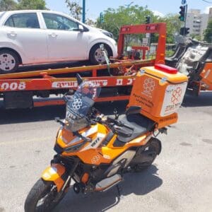 נהג משאית נפצע בתאונה עצמית בשדרות ורבורג בחיפה 14/6/26 (צילום: איחוד הצלה סניף חיפה)