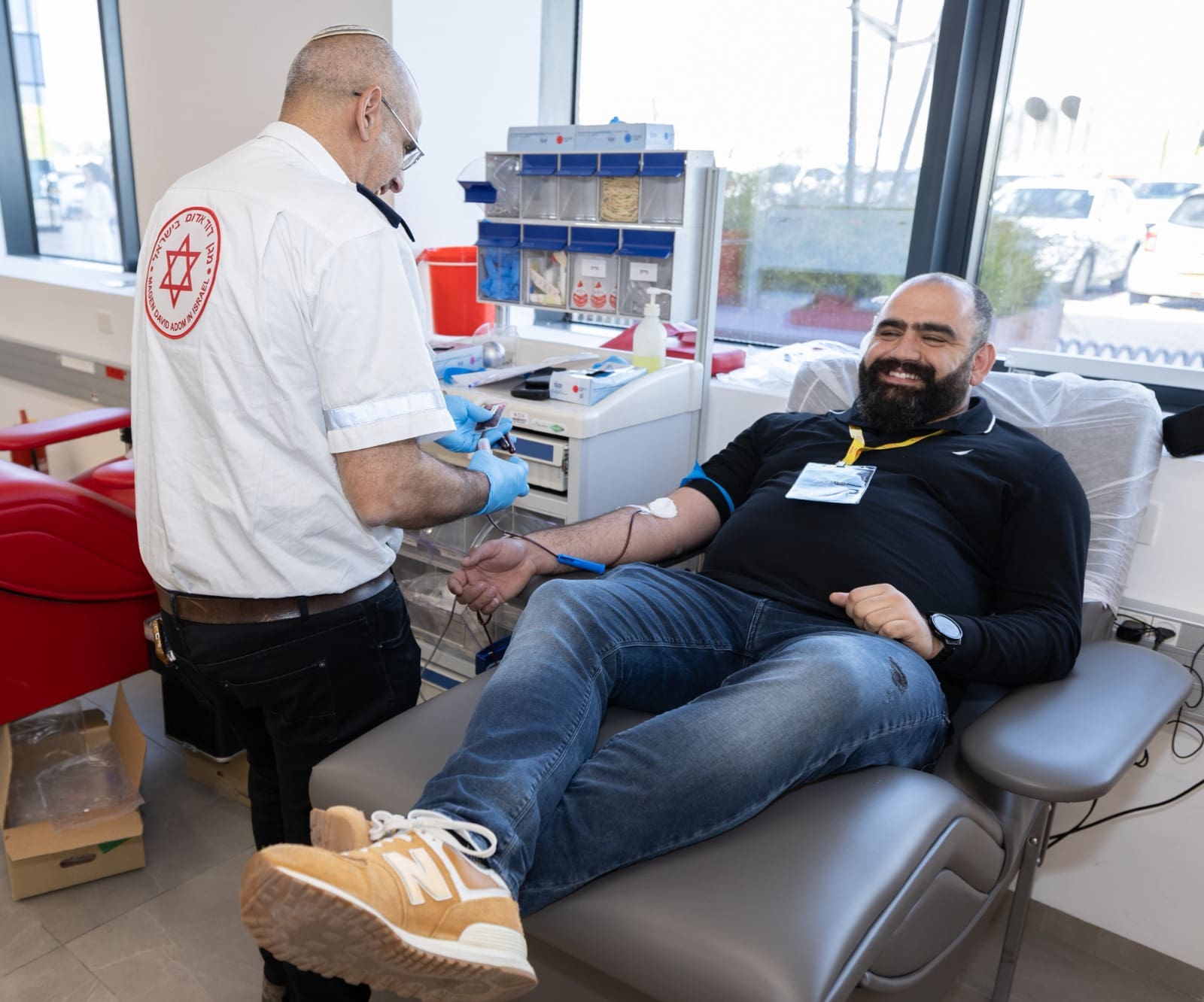 יום תורם הדם הבינלאומי: חיפה במקום השני בארץ עם למעלה מ-18 אלף מנות 14/6/26 (צילום: תיעוד מבצעי מד״א)