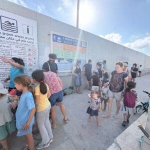 תושבי בת גלים דורשים לפתוח את חוף הים ליד הקזינו – חוף הים הסגור ופעילות התושבים 14/6/26 (צילום: מיכל גרובר)